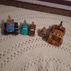 DISNEY PIXAR 'CAR' TOW TRUCKS